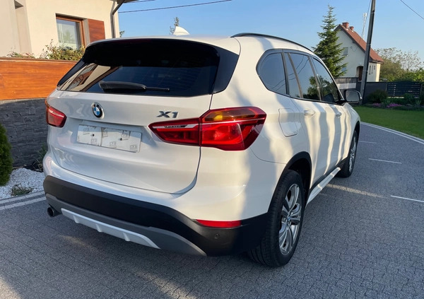 BMW X1 cena 77000 przebieg: 129805, rok produkcji 2016 z Frampol małe 232